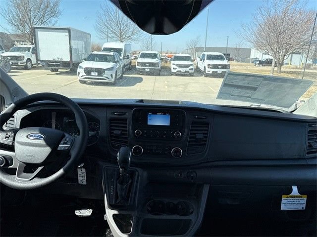 New 2025 Ford Transit 250 Low Roof RWD image 30