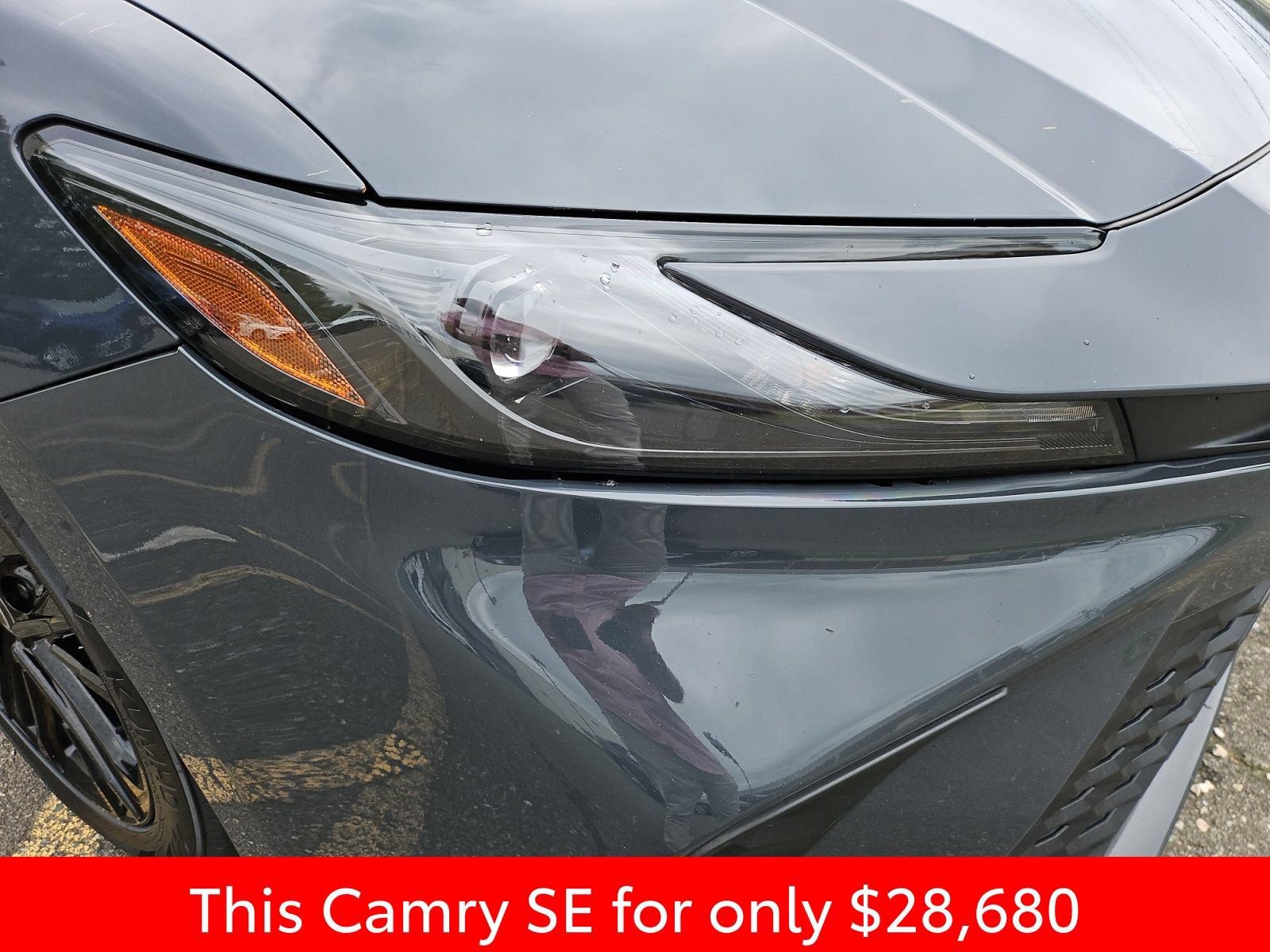 Used 2025 Toyota Camry SE FWD image 13