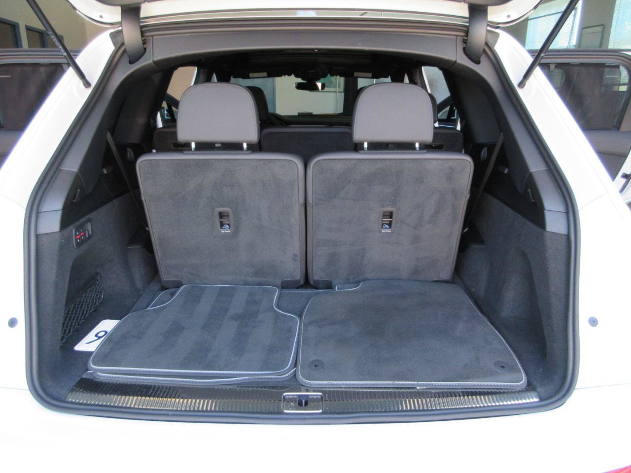 Used 2025 Audi Q7 3.0T Premium Plus w/ Premium Plus Package AWD/4WD image 45