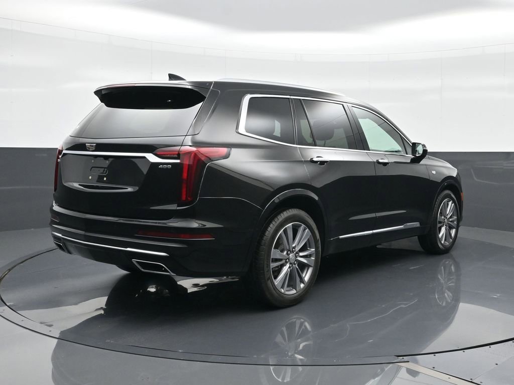 Used 2024 Cadillac XT6 Premium Luxury image 13