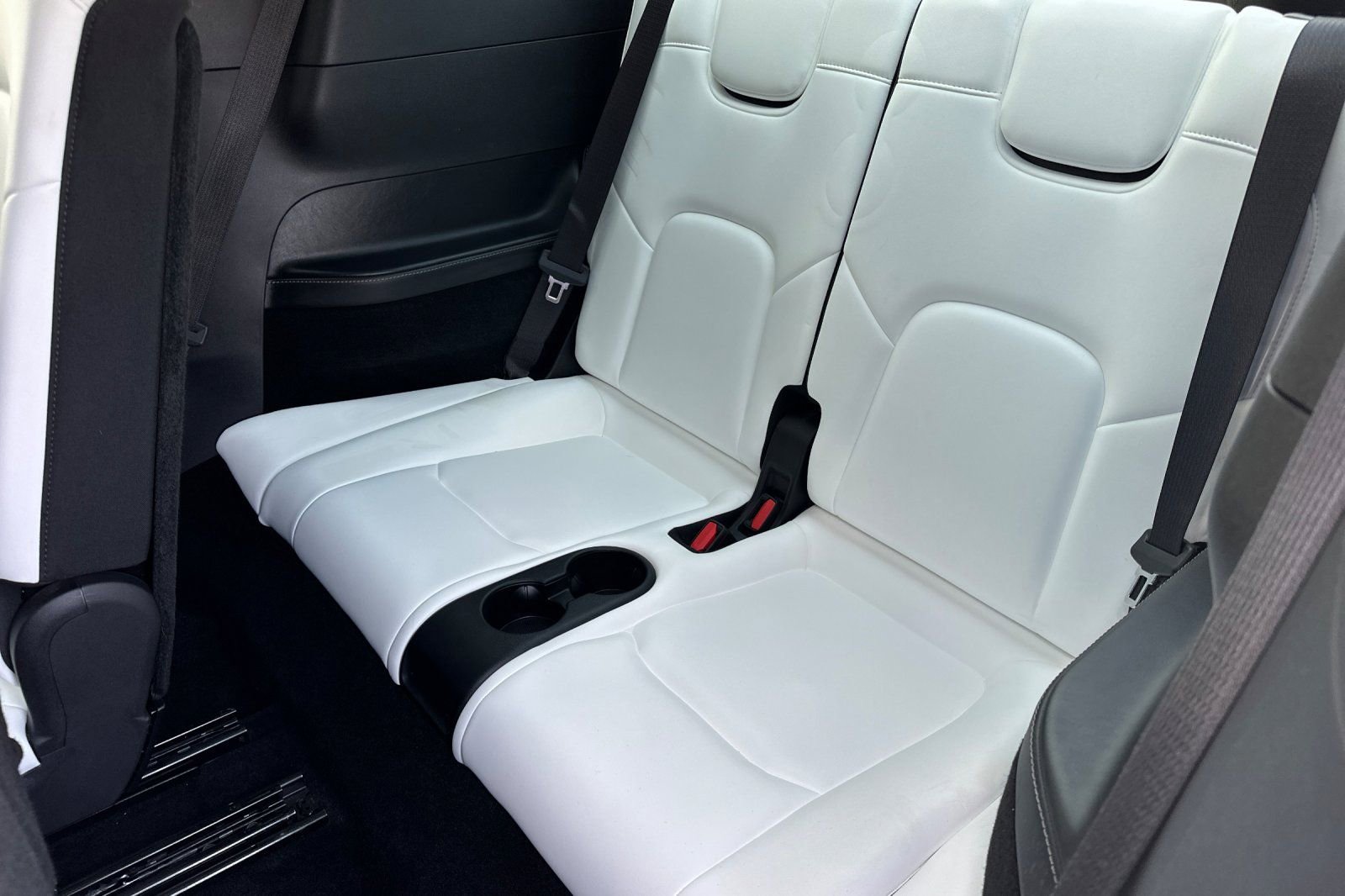 Used 2025 Tesla Model Y Long Range image 19