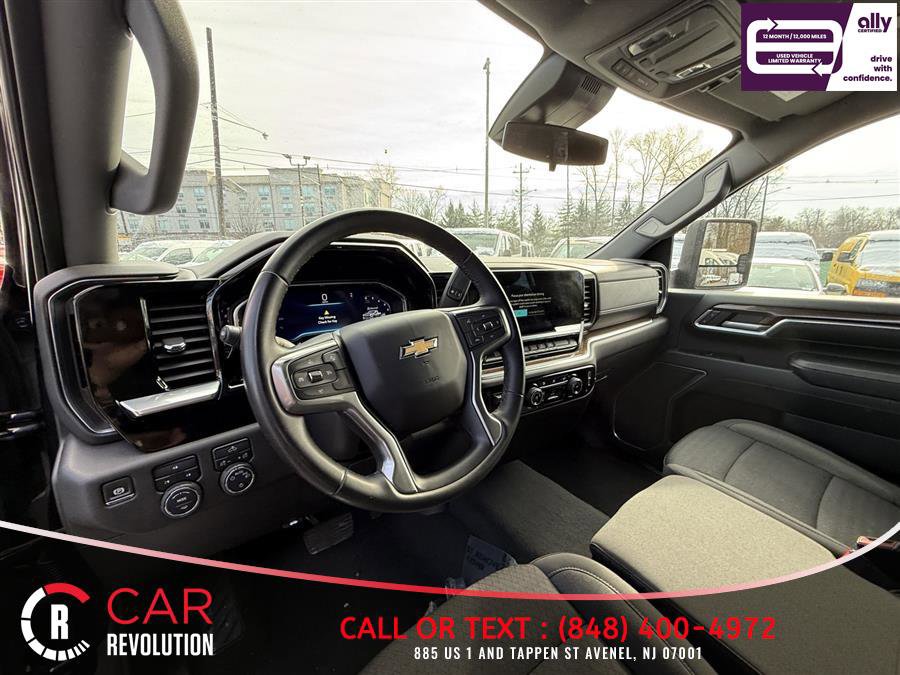 Used 2024 Chevrolet Silverado 2500 LT AWD/4WD image 10