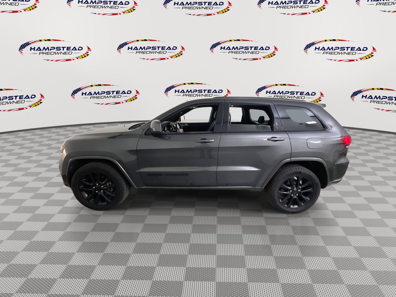 Used 2020 Jeep Grand Cherokee Altitude AWD/4WD image 5