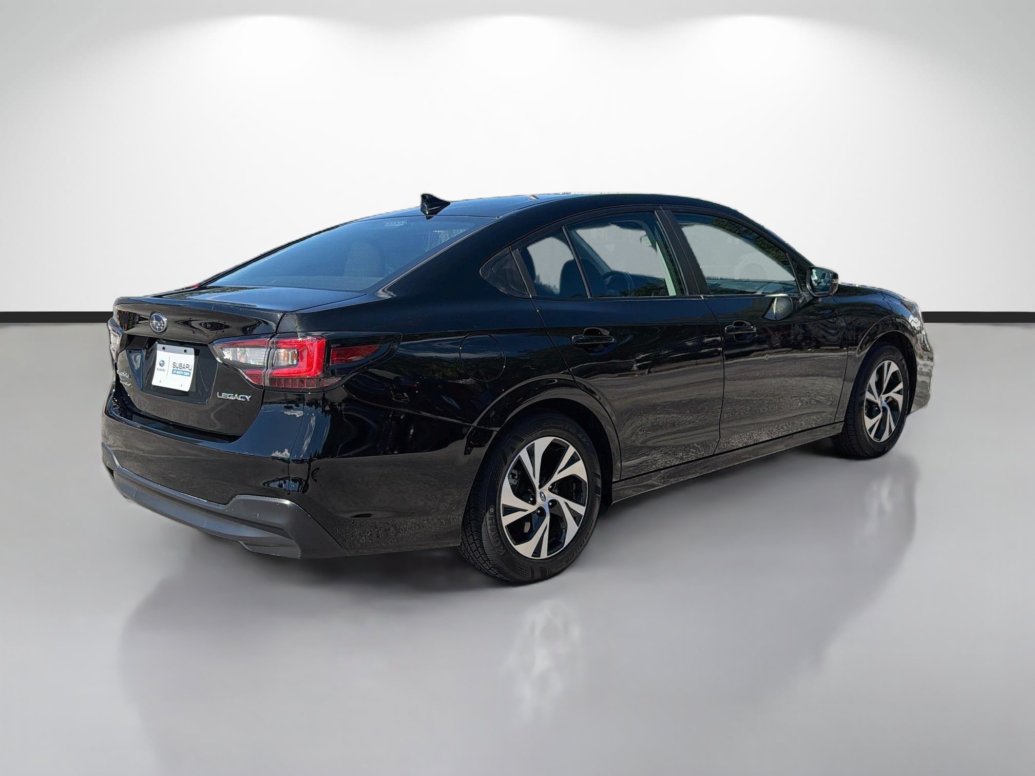 Used 2023 Subaru Legacy Premium AWD/4WD image 3