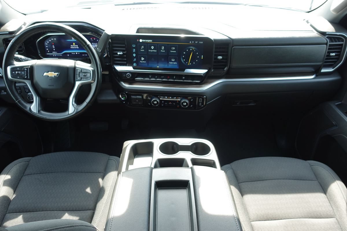 Used 2025 Chevrolet Silverado 2500 LT w/ Convenience Package AWD/4WD image 40