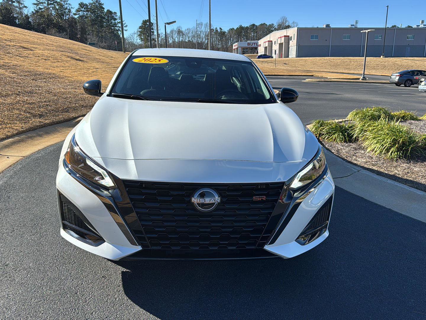 Used 2025 Nissan Altima 2.5 SR image 7