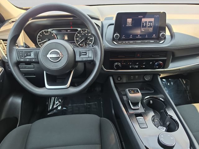 Used 2024 Nissan Rogue S AWD/4WD image 12