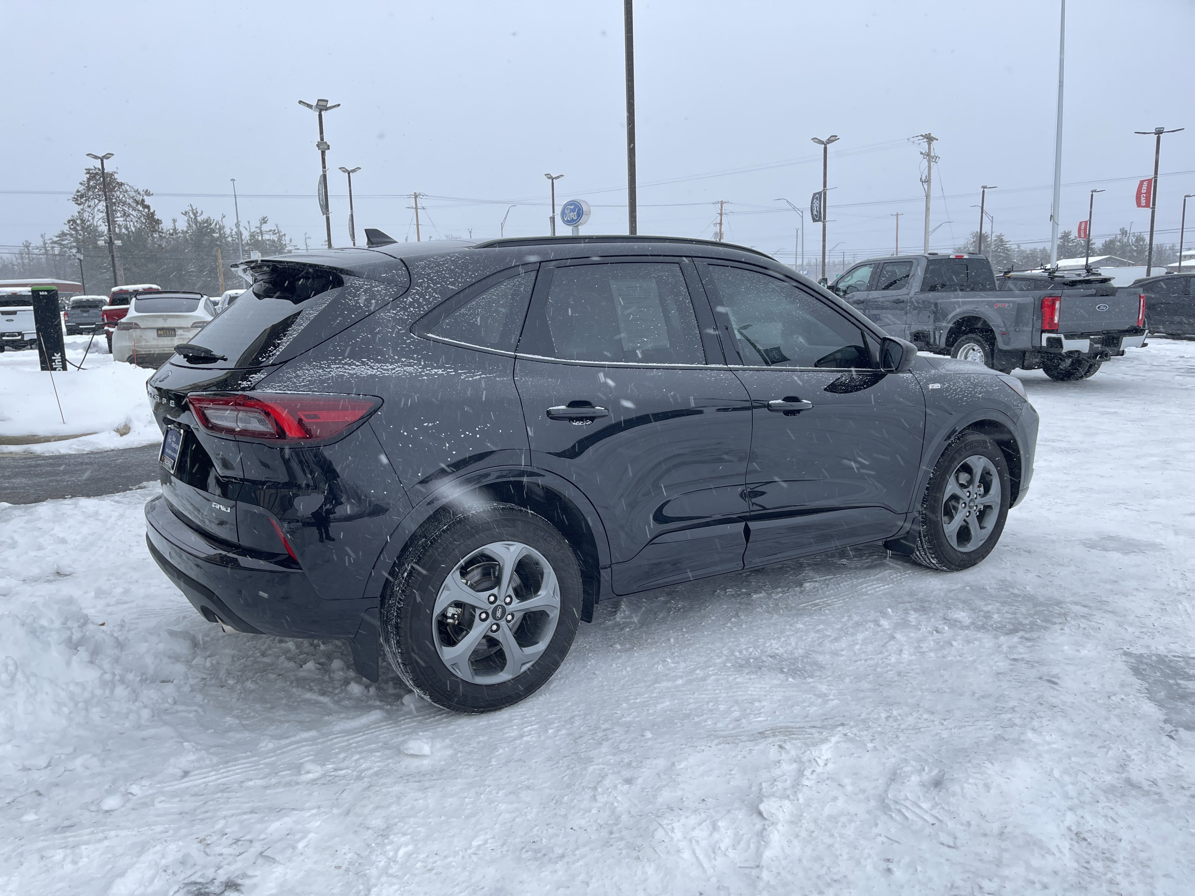 Certified 2023 Ford Escape ST-Line w/ Tech Pack #1 image 3