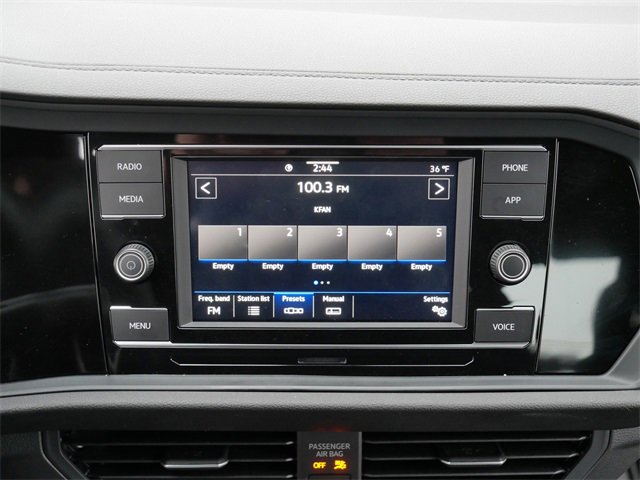 Certified 2024 Volkswagen Jetta Sport image 28