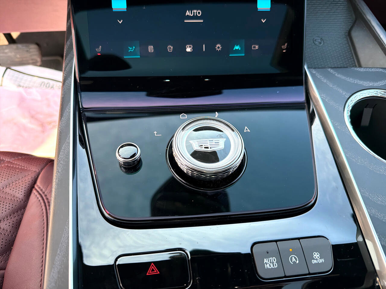 Used 2025 Cadillac Escalade ESV Sport w/ Touring Package image 27