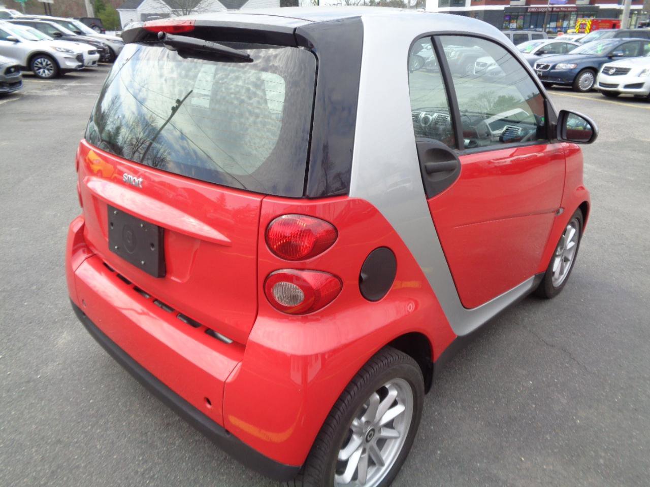 Used 2009 smart fortwo Coupe image 16