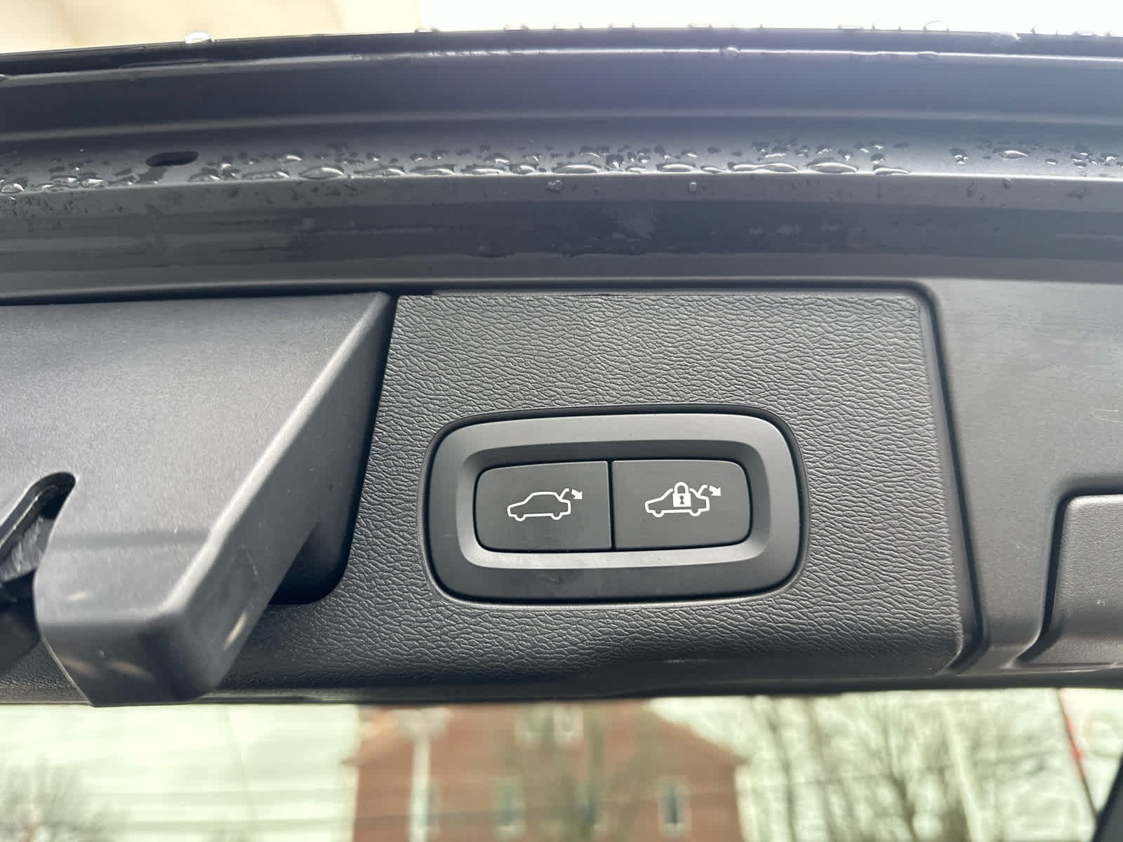 Used 2024 Volvo XC60 B5 Core w/ Climate Package AWD/4WD image 6