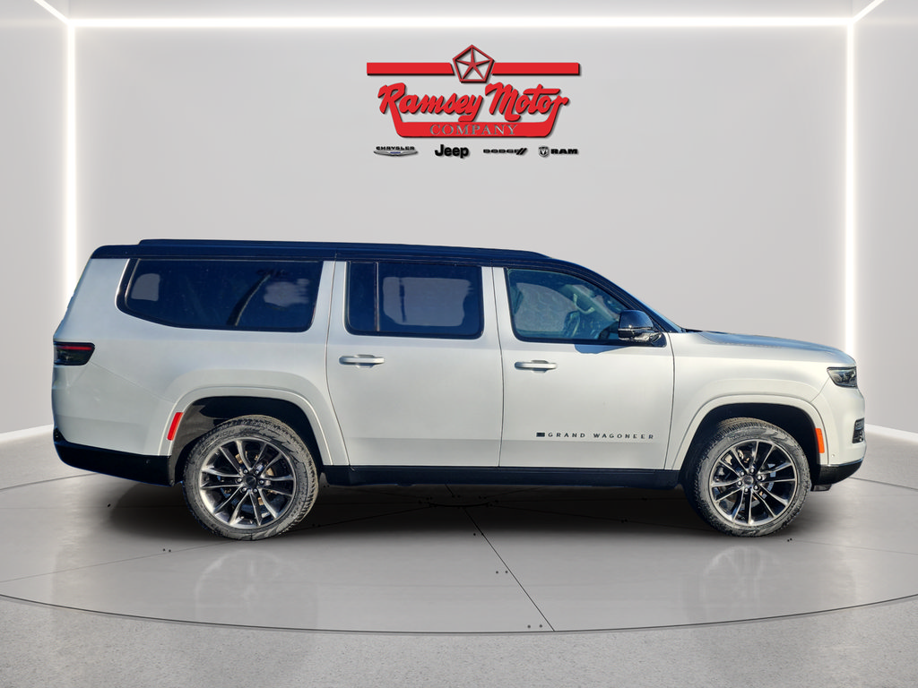Used 2025 Jeep Grand Wagoneer L Series II Obsidian w/ Quick Order Packagew 28T AWD/4WD image 6
