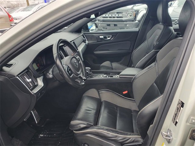 Used 2021 Volvo S60 T5 R-Design image 14