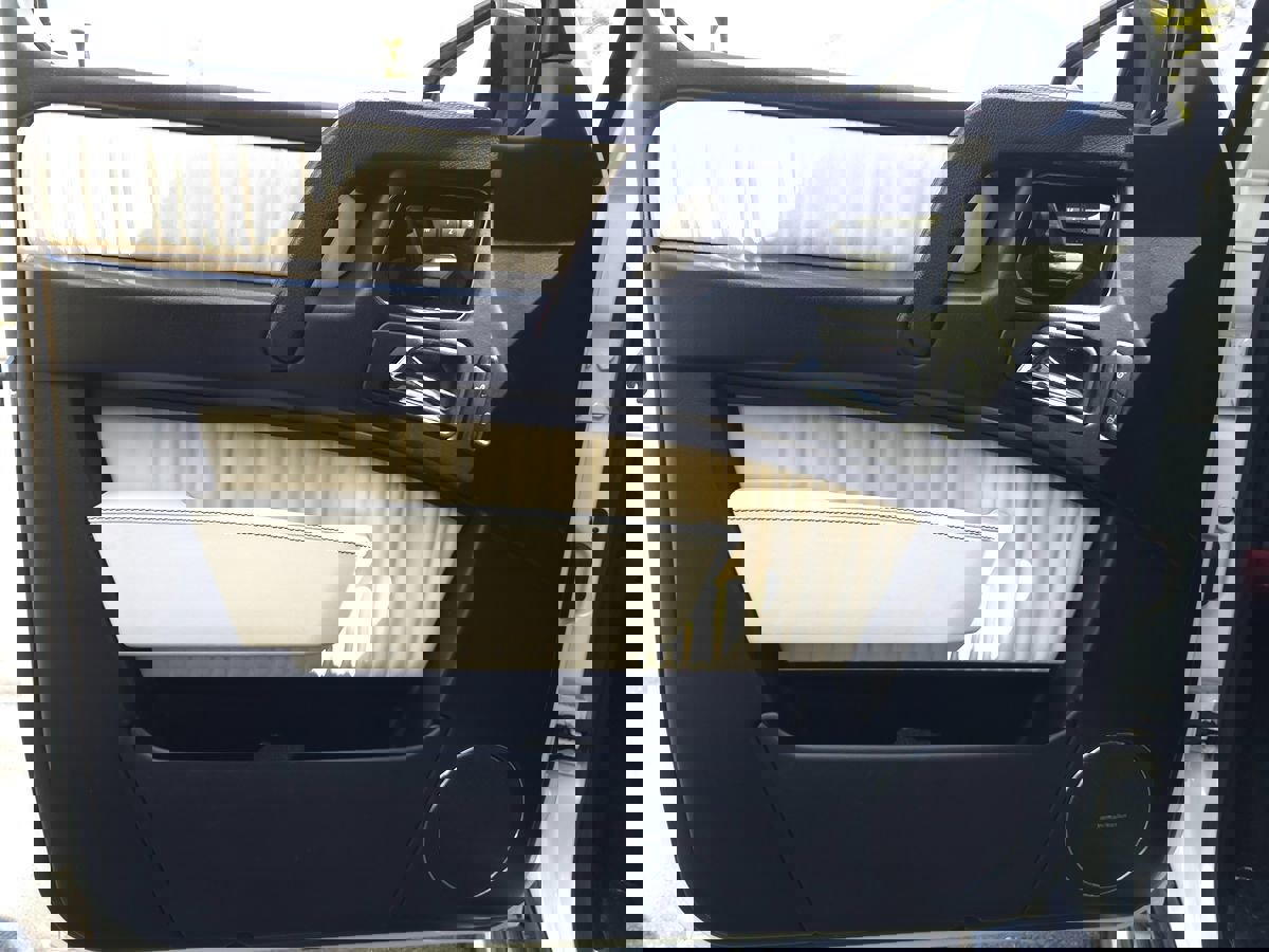 Used 2015 Mercedes-Benz G 550 image 27