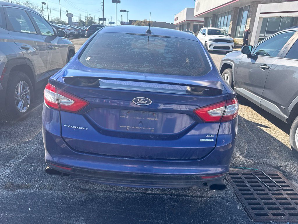 Used 2014 Ford Fusion SE w/ Equipment Group 202A FWD image 3