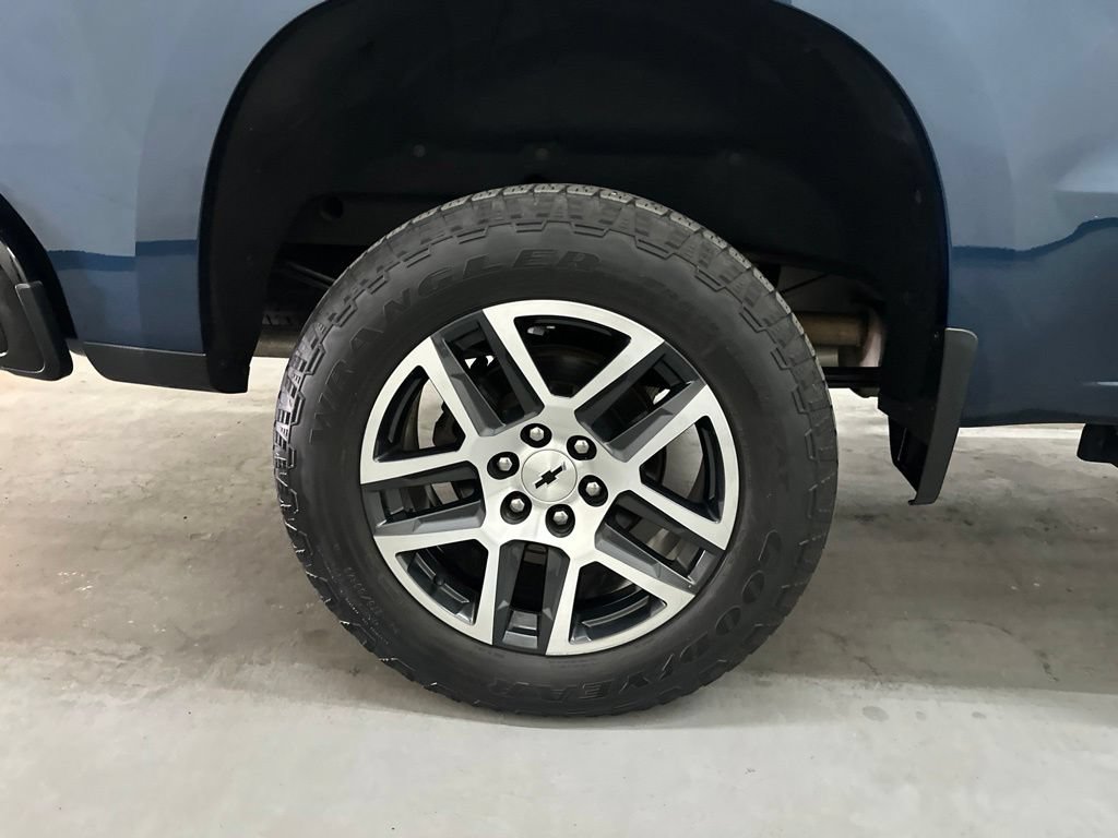 Used 2019 Chevrolet Silverado 1500 LT Trail Boss AWD/4WD image 54