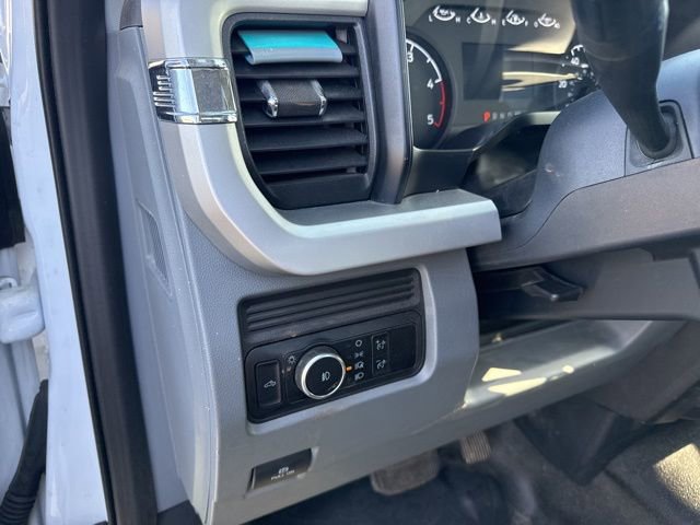 Used 2024 Ford F550 4x4 Regular Cab Super Duty image 8