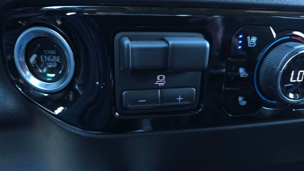 Used 2024 Chevrolet Silverado 1500 LTZ image 45