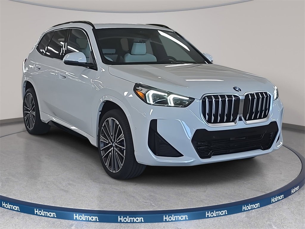 New 2026 BMW X1 xDrive28i w/ Technology Package image 3