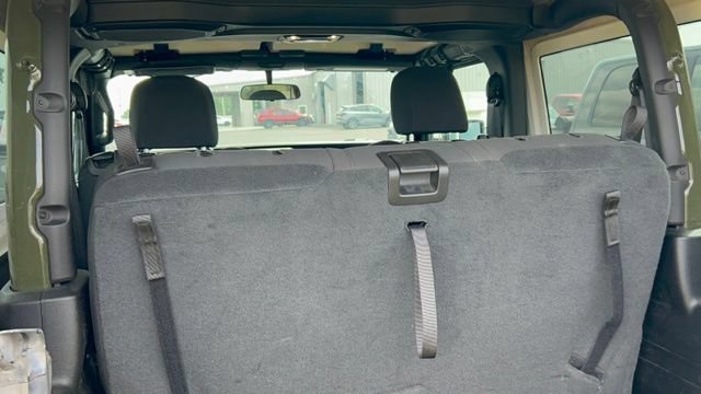 Used 2021 Jeep Wrangler Sport AWD/4WD image 9