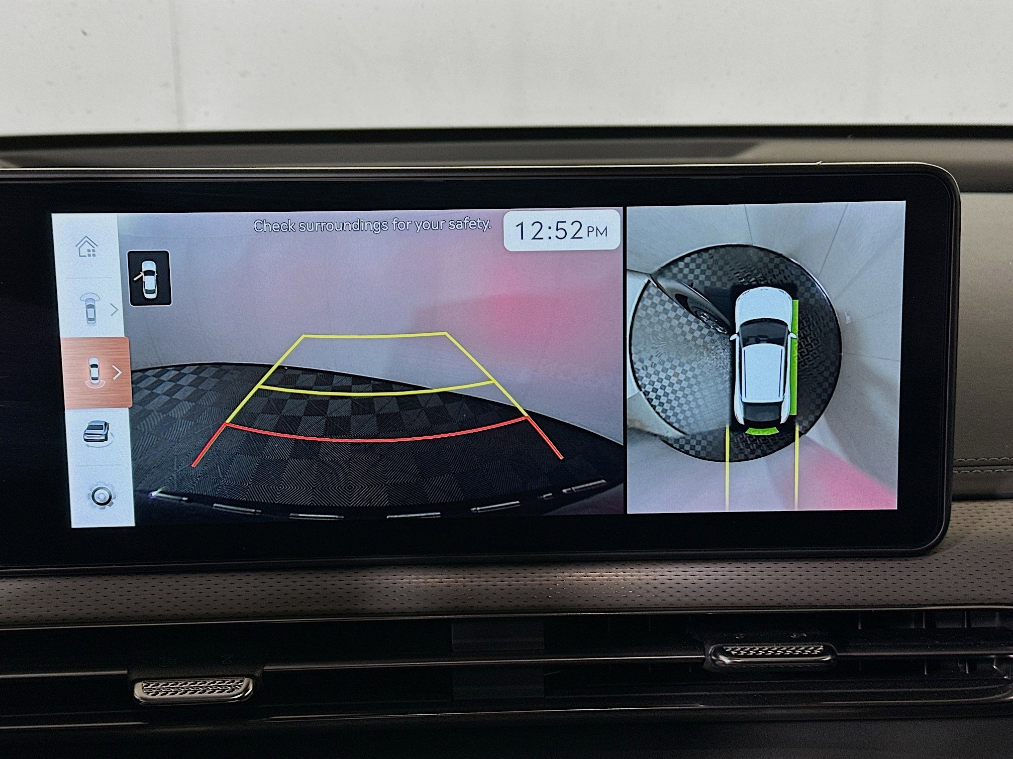 Used 2023 Genesis GV60 Performance image 25