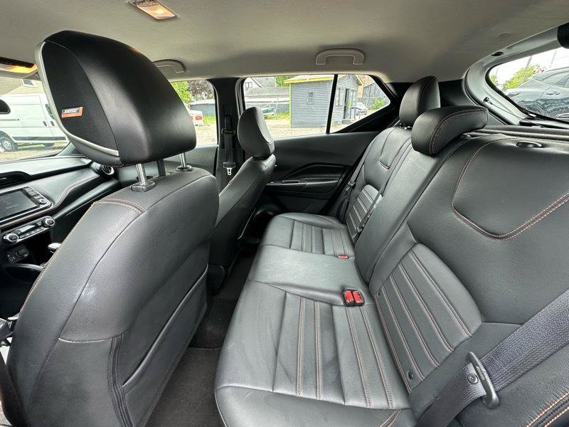 Used 2019 Nissan Kicks SR w/ SR Premium Package FWD image 15