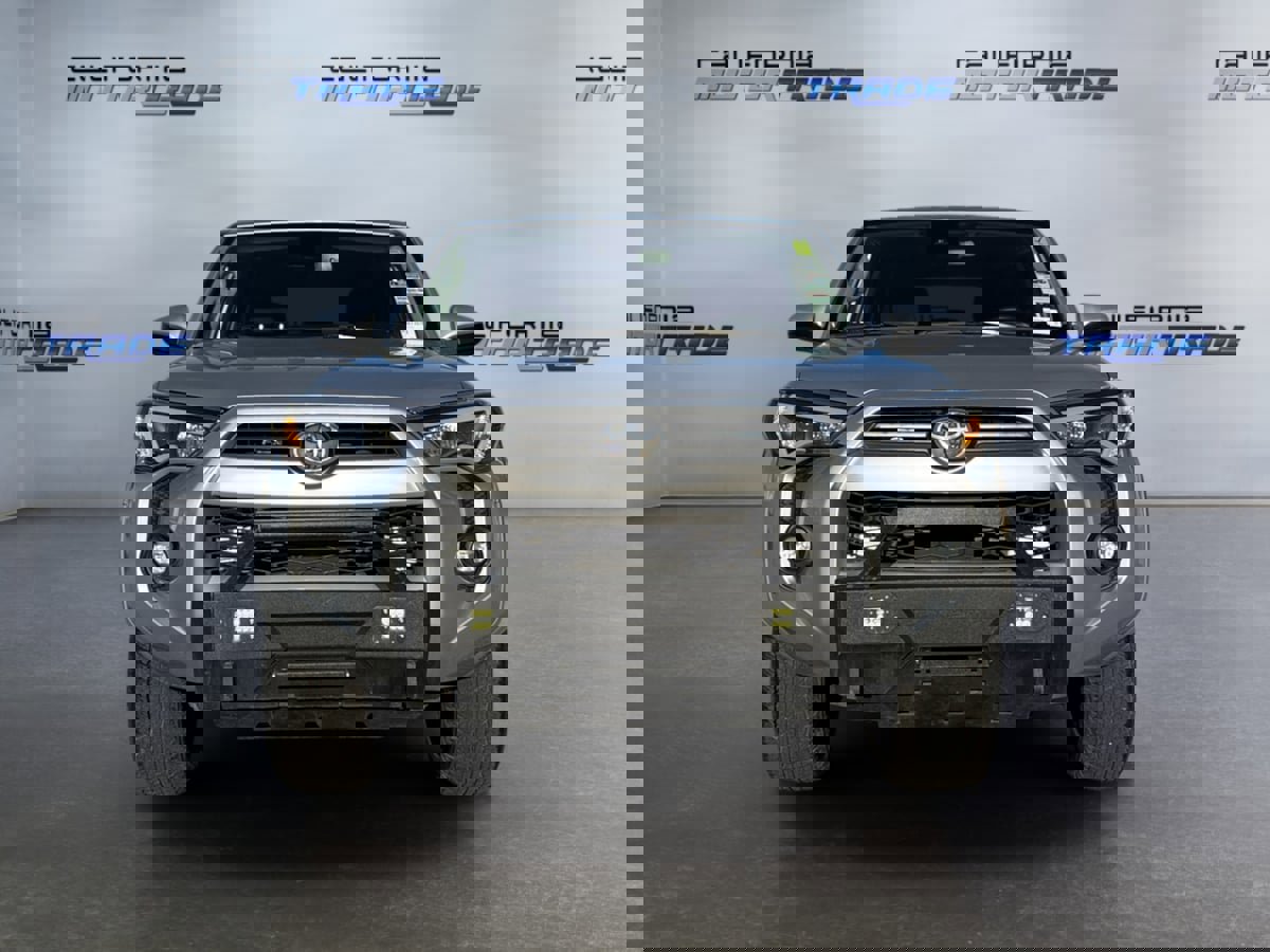 Used 2022 Toyota 4Runner SR5 image 2