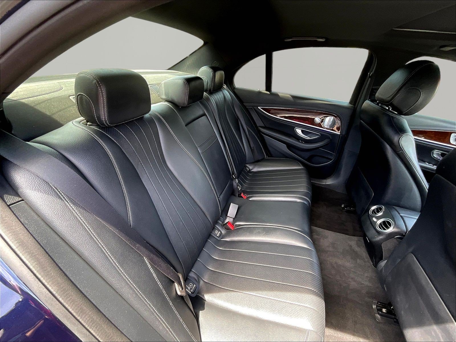 Used 2019 Mercedes-Benz E 450 4MATIC Sedan w/ Premium Package image 25