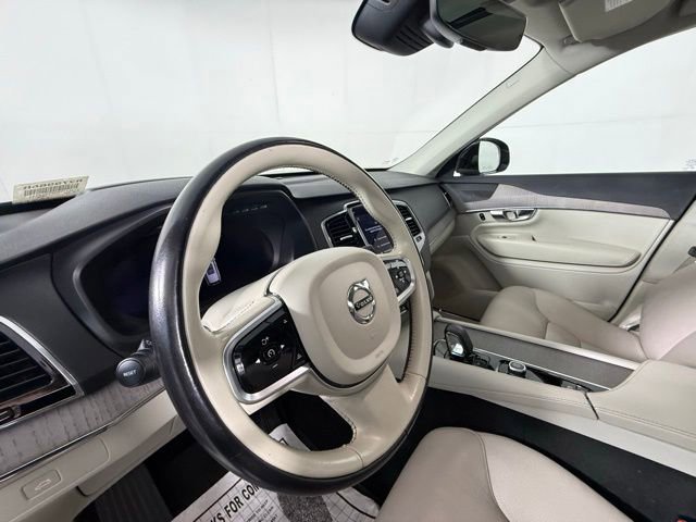 Used 2023 Volvo XC90 B5 Plus AWD/4WD image 8