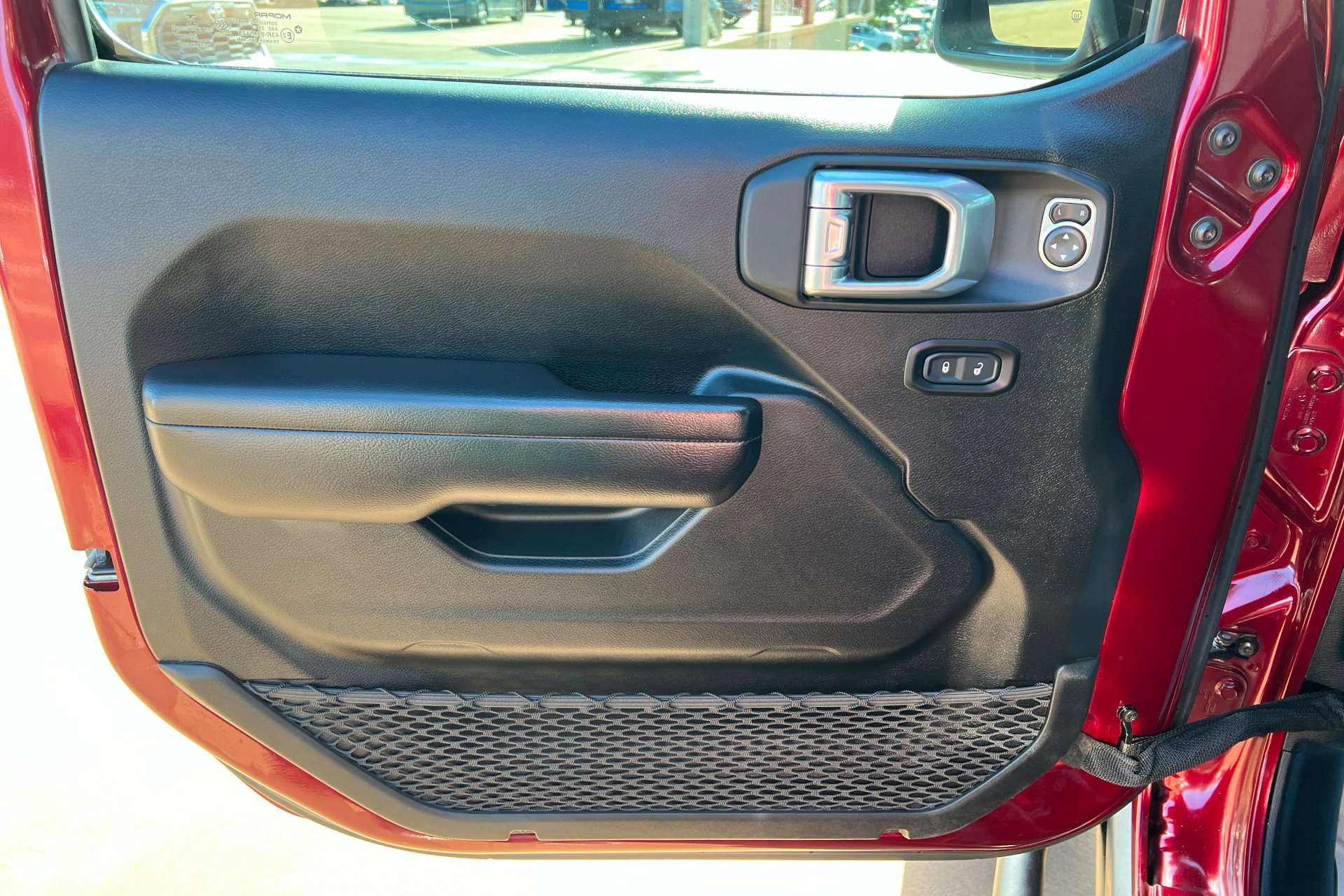 Used 2021 Jeep Wrangler Unlimited Rubicon AWD/4WD image 15
