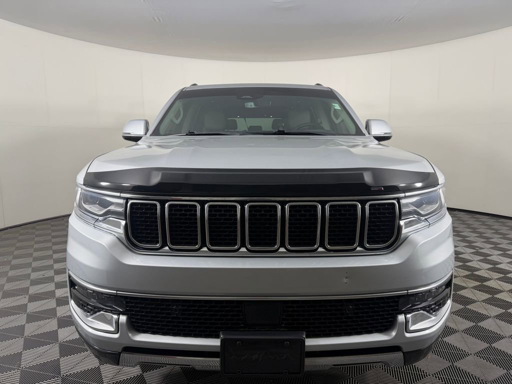 Used 2022 Jeep Wagoneer Series III AWD/4WD image 2