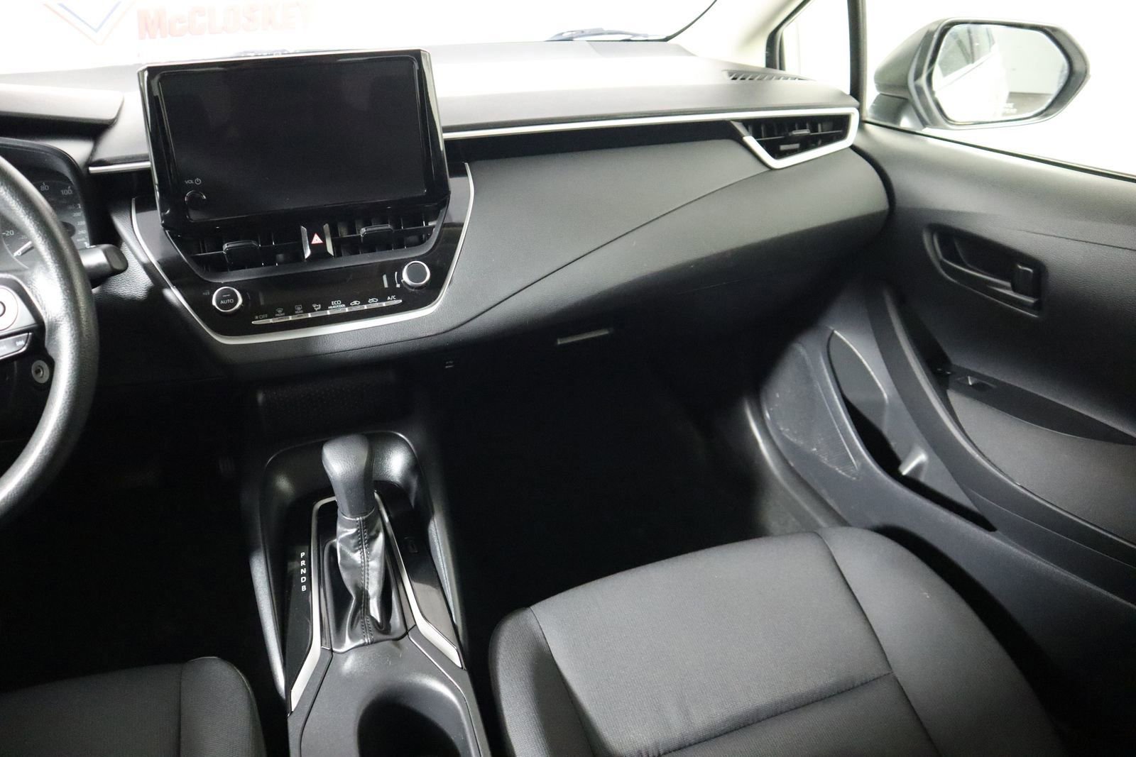 Used 2023 Toyota Corolla LE image 29