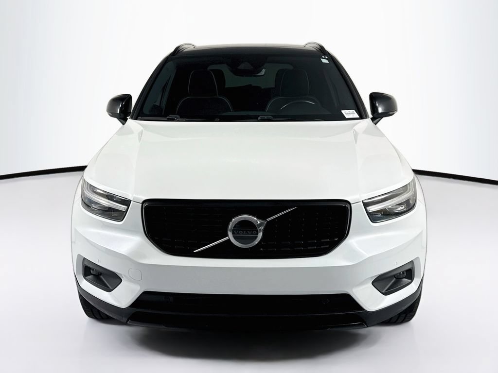 Used 2019 Volvo XC40 T5 R-Design AWD/4WD image 2