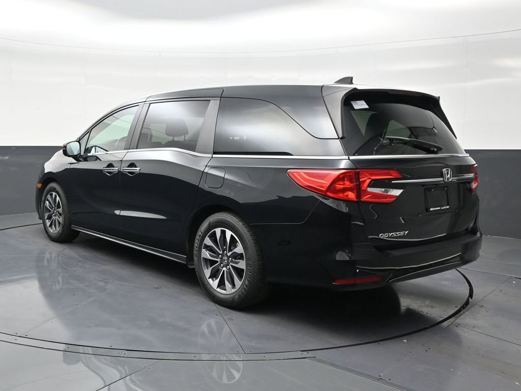 Used 2024 Honda Odyssey EX-L image 3