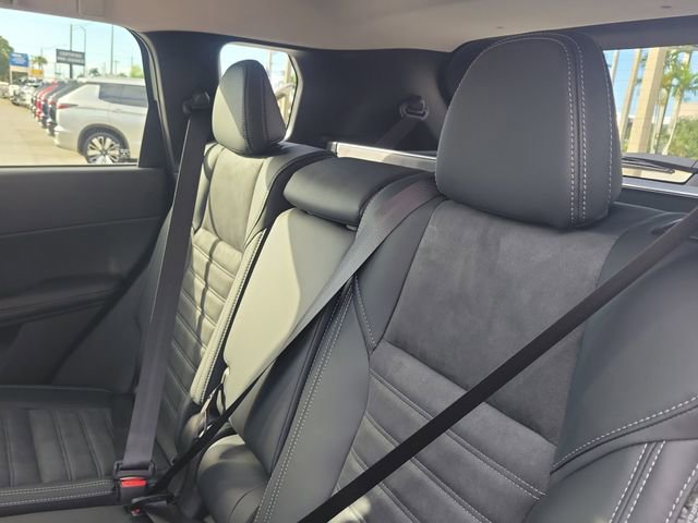 New 2026 Mitsubishi Outlander SE FWD image 13
