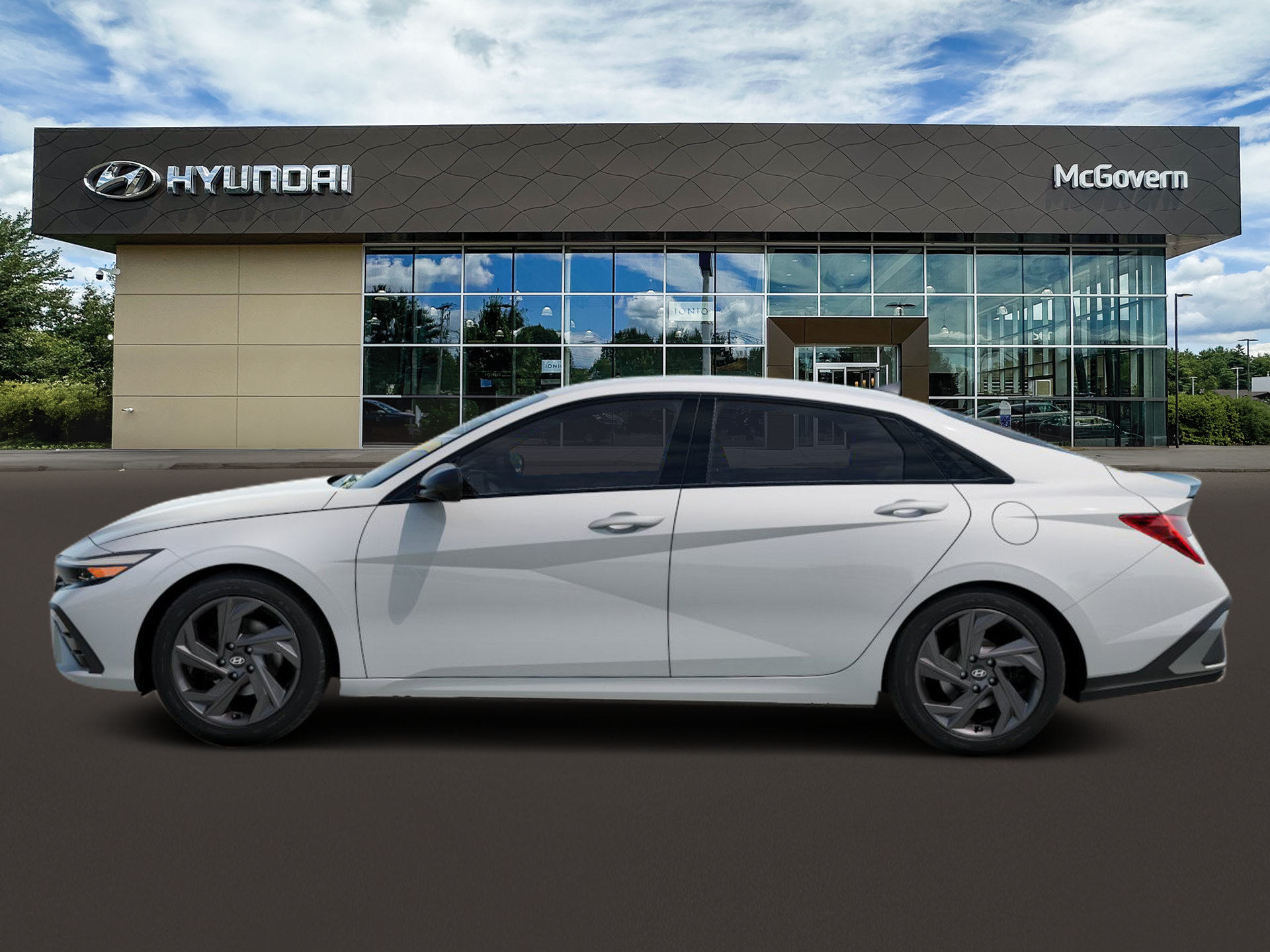 New 2026 Hyundai Elantra SEL Sport FWD image 3