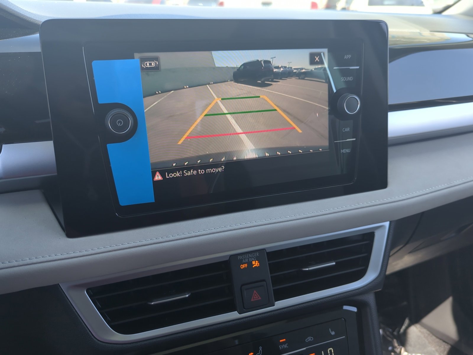 New 2025 Volkswagen Taos SE image 27