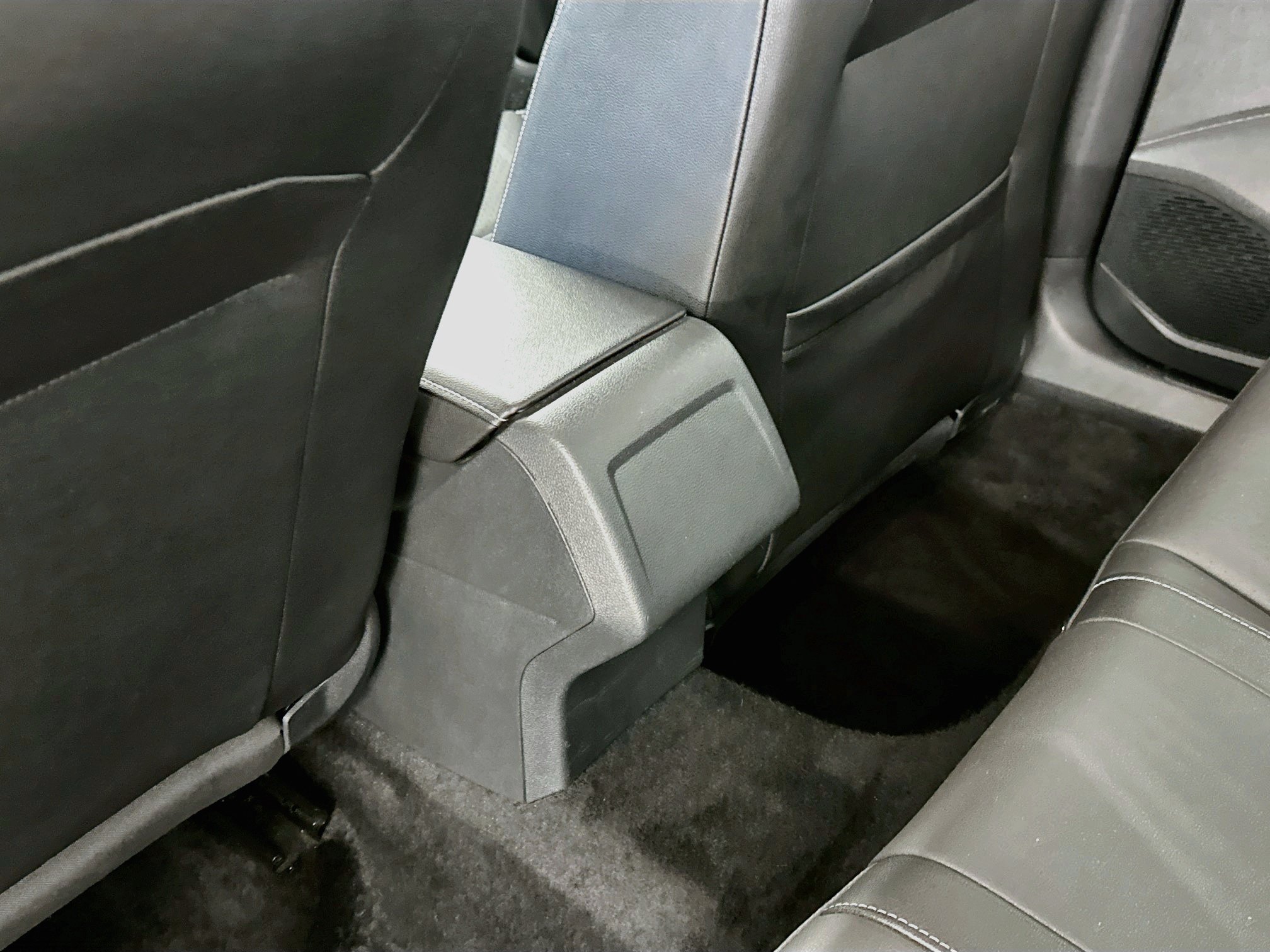 Used 2024 Volkswagen Jetta SE FWD image 28