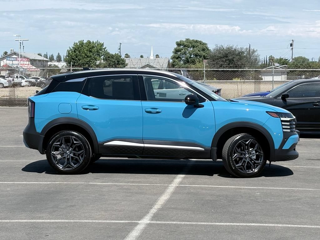 New 2026 Nissan Kicks SR FWD image 3