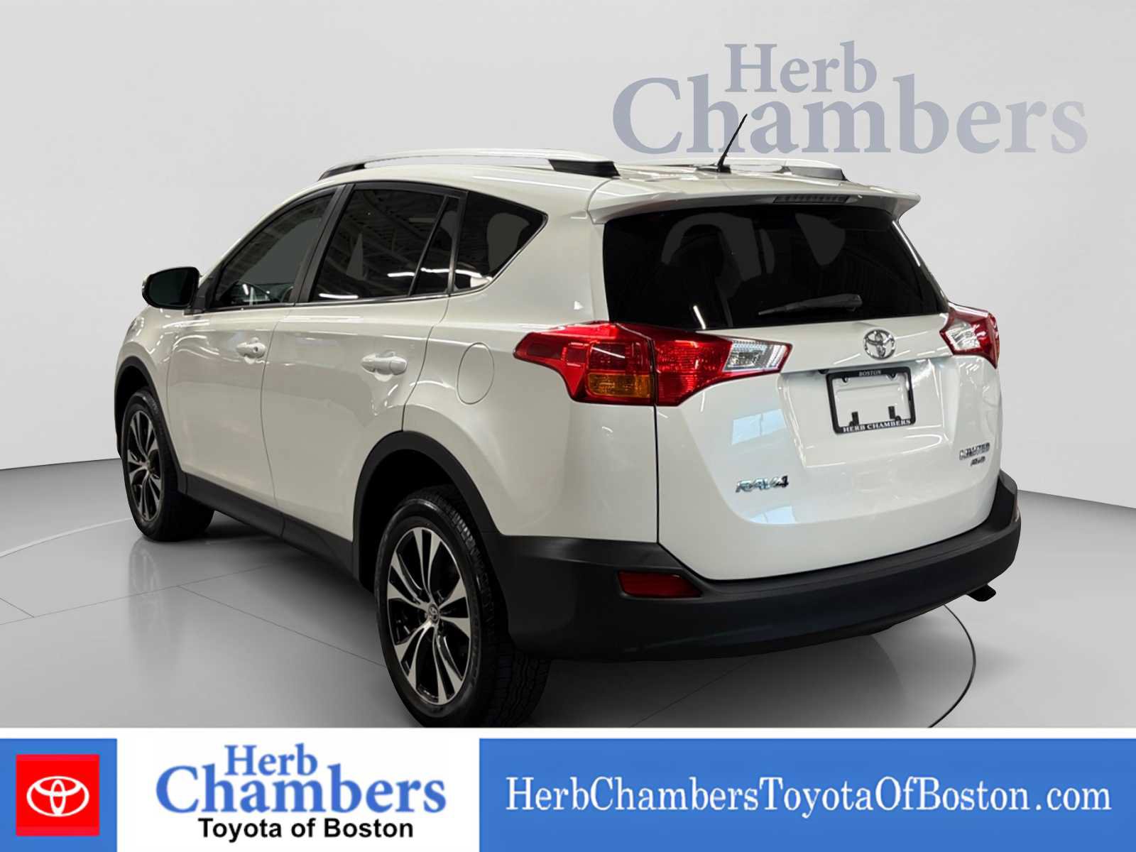 Used 2015 Toyota RAV4 Limited AWD/4WD image 3