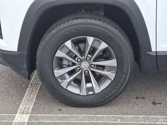 Used 2026 Chevrolet Equinox LT FWD image 8