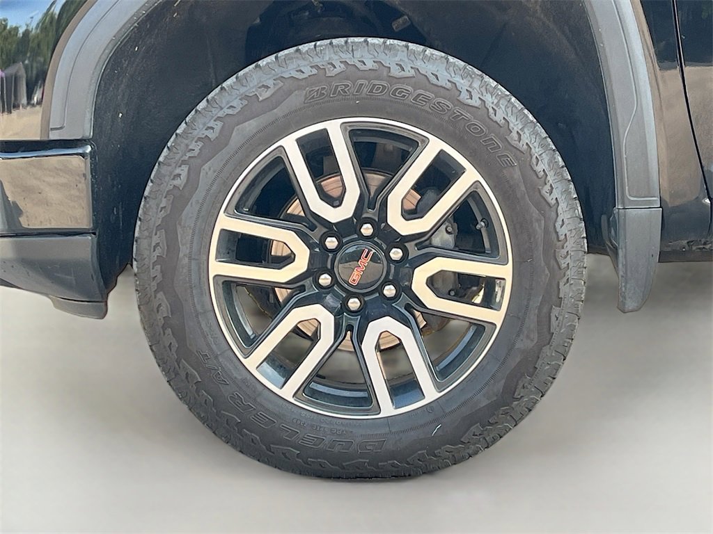 Used 2024 GMC Sierra 1500 AT4 image 33