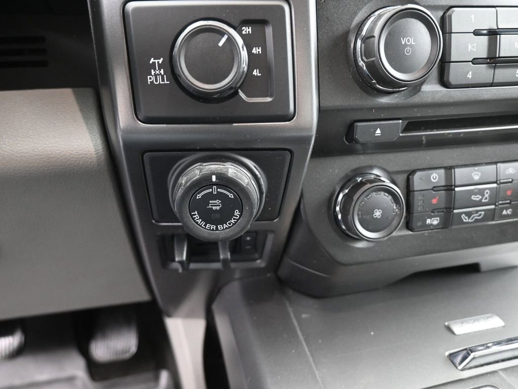 Used 2018 Ford F150 XLT w/ Equipment Group 302A Luxury image 9