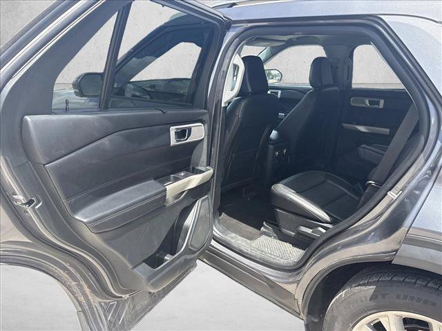 Used 2021 Ford Explorer Limited w/ Equipment Group 301A RWD image 18