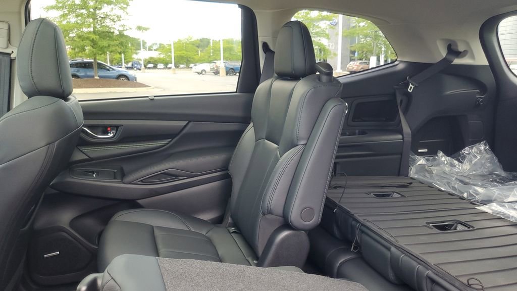 Used 2025 Subaru Ascent Bronze Edition w/ Onyx Package image 32