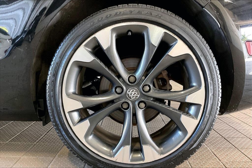 Used 2018 Buick Cascada Premium image 31
