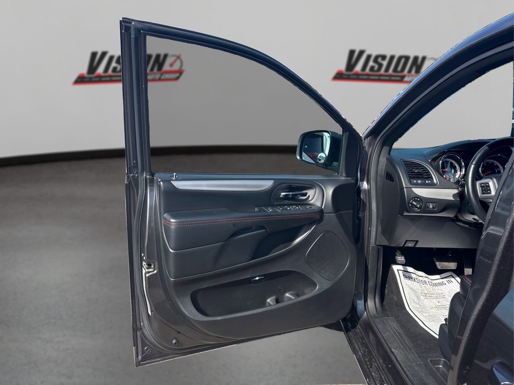 Used 2019 Dodge Grand Caravan GT w/ Safety Sphere Group image 22