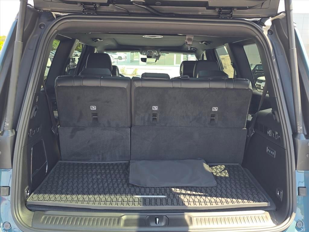 New 2026 Jeep Grand Wagoneer 4WD image 10