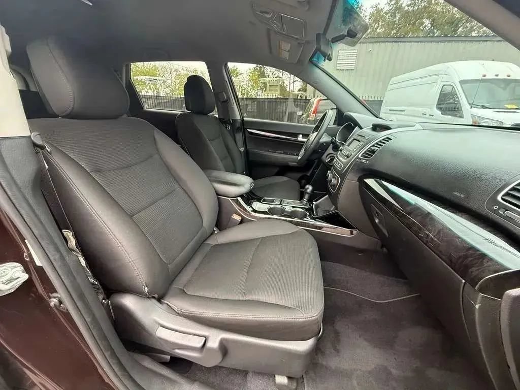 Used 2015 Kia Sorento LX FWD image 20